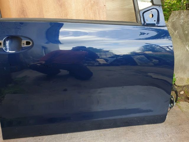 bontott TOYOTA YARIS Jobb első Ajtó (Üres lemez)