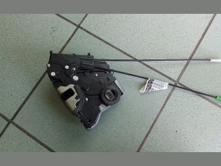 bontott TOYOTA YARIS Jobb első Ajtózár