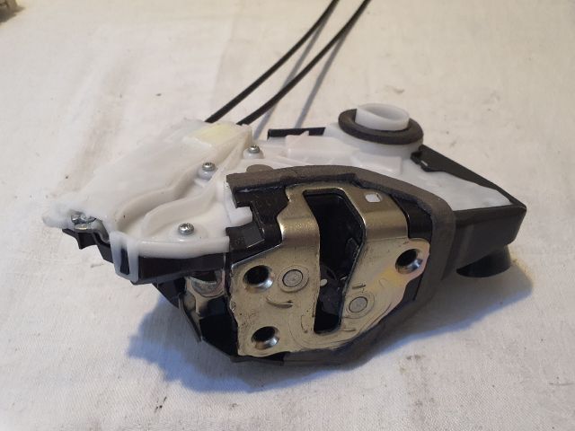 bontott TOYOTA YARIS Jobb első Ajtózár