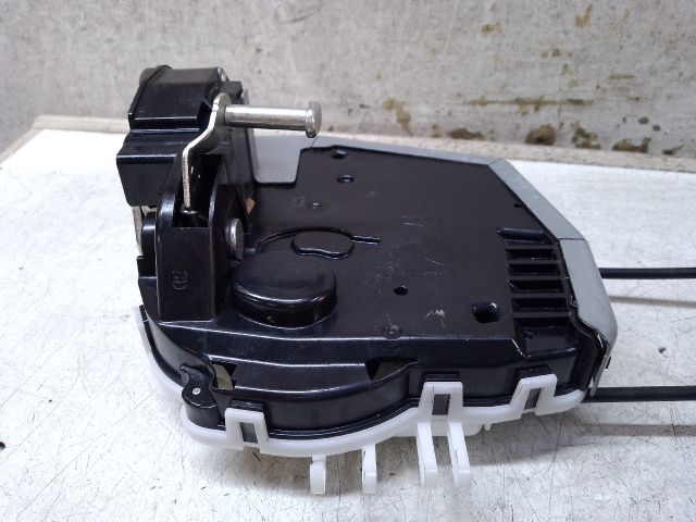 bontott TOYOTA YARIS Jobb első Ajtózár