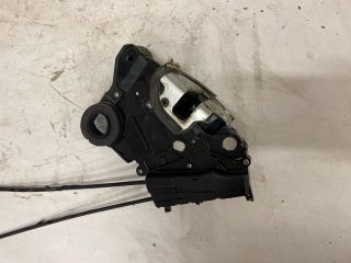 bontott TOYOTA YARIS Jobb első Ajtózár