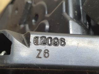 bontott TOYOTA YARIS Jobb első Ajtózár