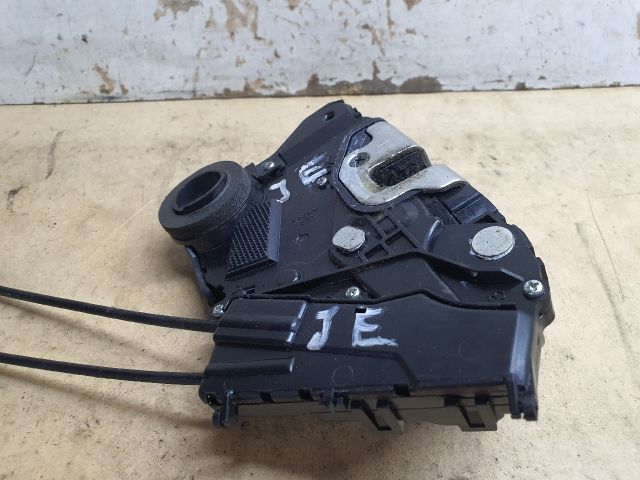 bontott TOYOTA YARIS Jobb első Ajtózár