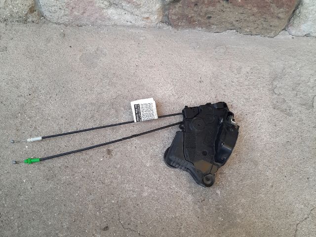 bontott TOYOTA YARIS Jobb első Ajtózár