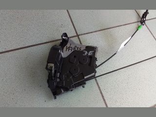 bontott TOYOTA YARIS Jobb első Ajtózár