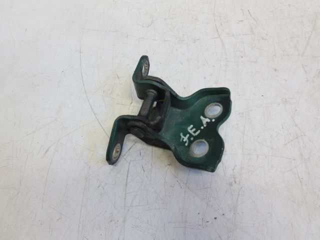 bontott TOYOTA YARIS Jobb első Alsó Zsanér