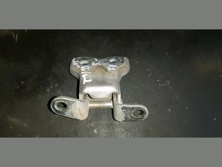 bontott TOYOTA YARIS Jobb első Alsó Zsanér