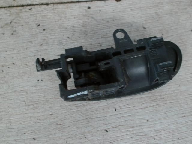 bontott TOYOTA YARIS Jobb első Belső Kilincs