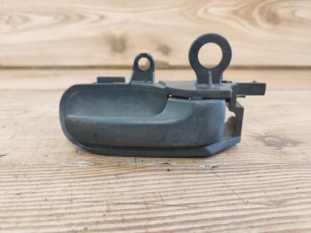 bontott TOYOTA YARIS Jobb első Belső Kilincs