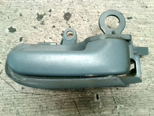 bontott TOYOTA YARIS Jobb első Belső Kilincs