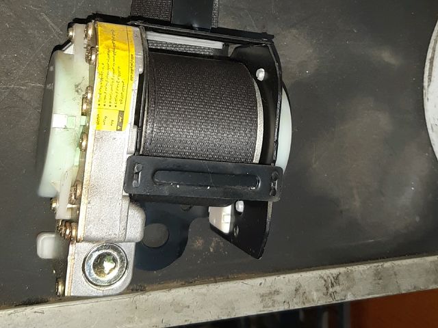 bontott TOYOTA YARIS Jobb első Biztonsági Öv