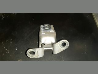 bontott TOYOTA YARIS Jobb első Felső Zsanér