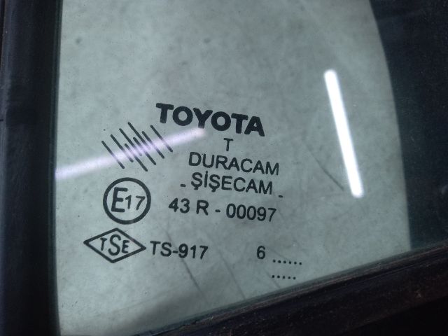 bontott TOYOTA YARIS Jobb első Fixüveg (Ajtóban)