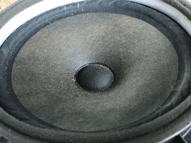 bontott TOYOTA YARIS Jobb első Hangszóró