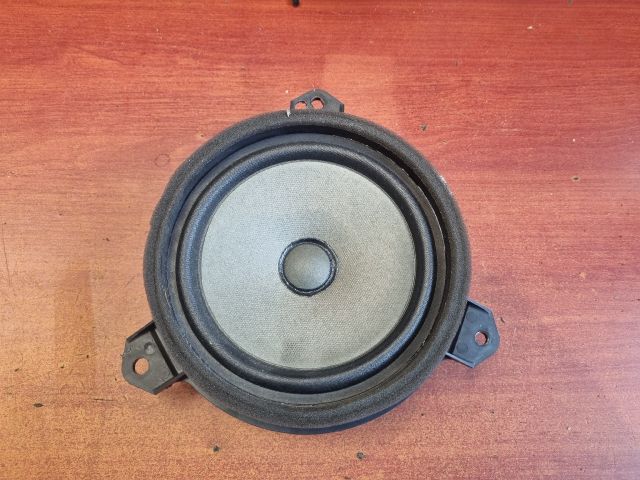 bontott TOYOTA YARIS Jobb első Hangszóró