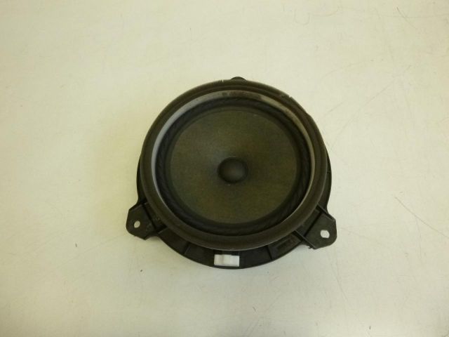 bontott TOYOTA YARIS Jobb első Hangszóró