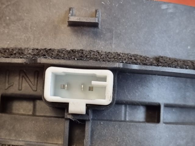 bontott TOYOTA YARIS Jobb első Hangszóró