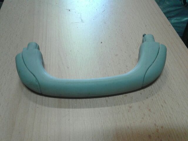 bontott TOYOTA YARIS Jobb első Kapaszkodó (Felső)