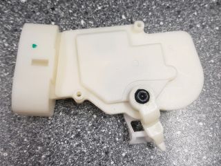 bontott TOYOTA YARIS Jobb első Központizár Motor