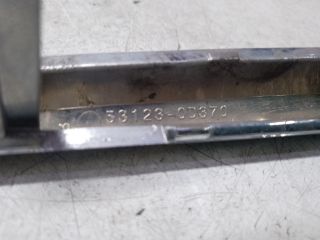 bontott TOYOTA YARIS Jobb első Lökhárító Díszléc