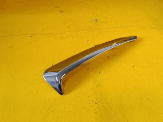 bontott TOYOTA YARIS Jobb első Lökhárító Díszléc