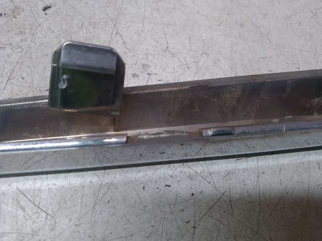 bontott TOYOTA YARIS Jobb első Lökhárító Díszléc