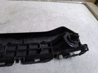 bontott TOYOTA YARIS Jobb első Lökhárító Tartó (Műanyag)