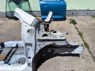 bontott TOYOTA YARIS Jobb első Negyed Karosszéria Csomag