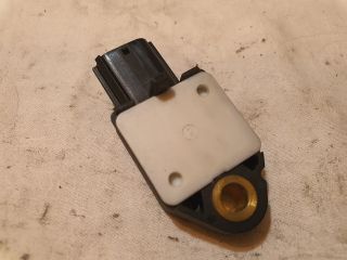 bontott TOYOTA YARIS Jobb első Oldal Ütközés Érzékelő