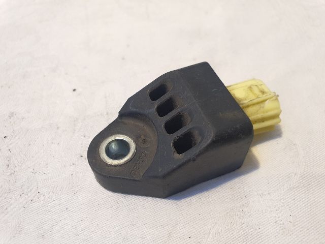 bontott TOYOTA YARIS Jobb első Oldal Ütközés Érzékelő