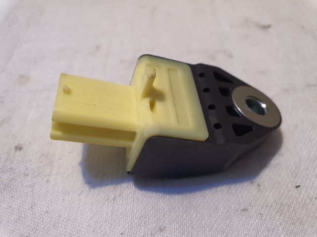 bontott TOYOTA YARIS Jobb első Oldal Ütközés Érzékelő