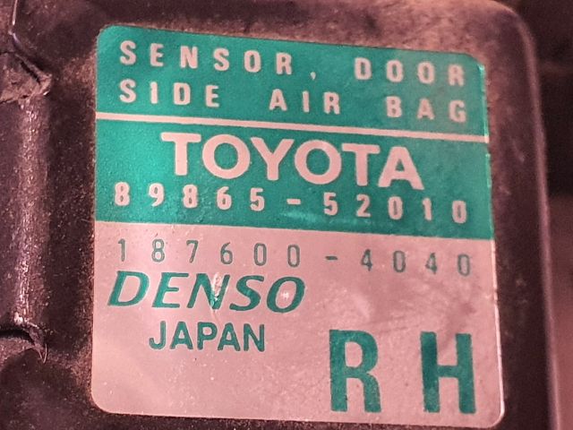 bontott TOYOTA YARIS Jobb első Oldal Ütközés Érzékelő