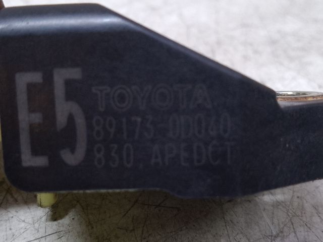bontott TOYOTA YARIS Jobb első Oldal Ütközés Érzékelő