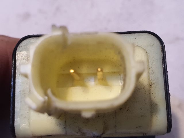 bontott TOYOTA YARIS Jobb első Oldal Ütközés Érzékelő