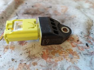 bontott TOYOTA YARIS Jobb első Oldal Ütközés Érzékelő