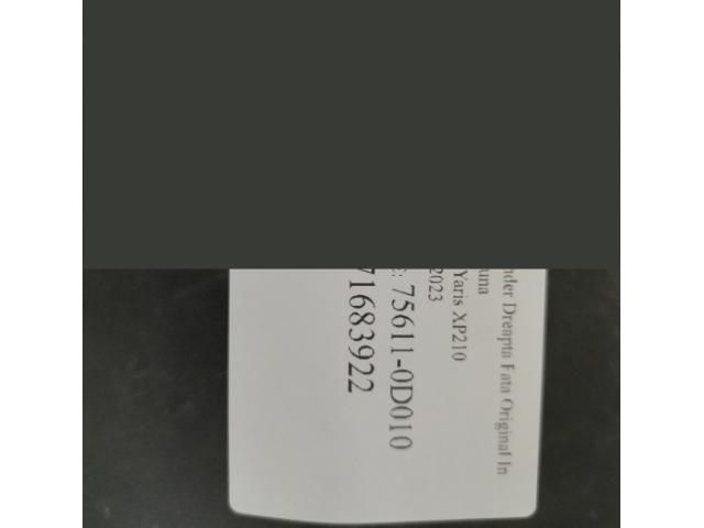 bontott TOYOTA YARIS Jobb első Sárvédő Díszléc