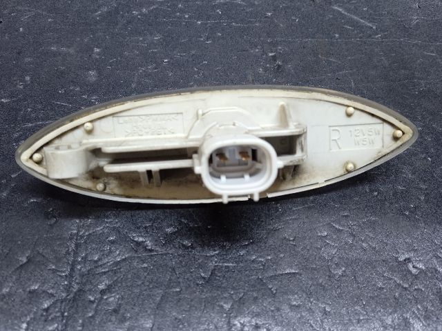 bontott TOYOTA YARIS Jobb első Sárvédő Irányjelző