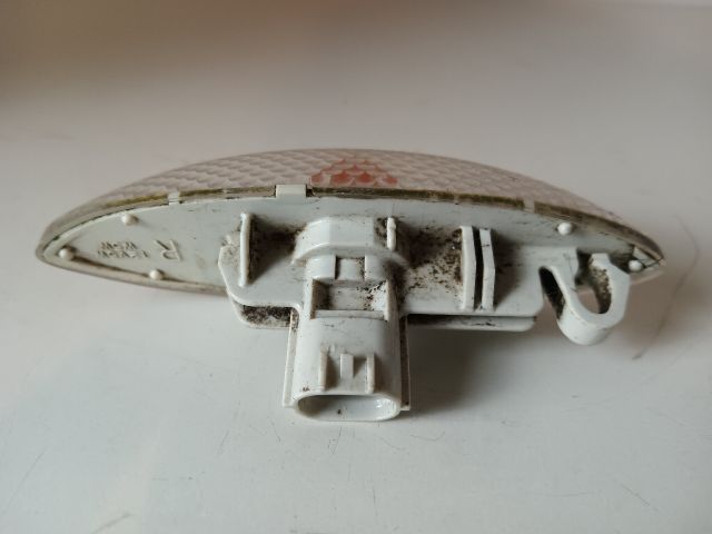 bontott TOYOTA YARIS Jobb első Sárvédő Irányjelző