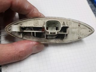 bontott TOYOTA YARIS Jobb első Sárvédő Irányjelző