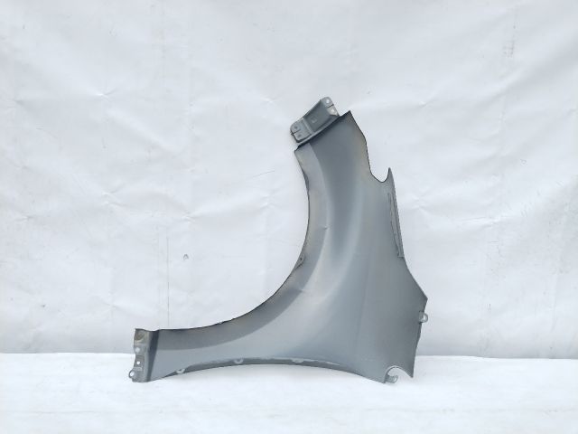 bontott TOYOTA YARIS Jobb első Sárvédő