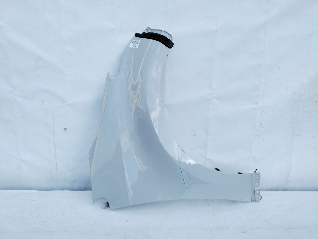 bontott TOYOTA YARIS Jobb első Sárvédő