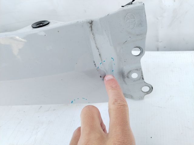 bontott TOYOTA YARIS Jobb első Sárvédő