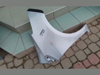 bontott TOYOTA YARIS Jobb első Sárvédő