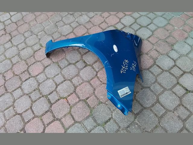 bontott TOYOTA YARIS Jobb első Sárvédő
