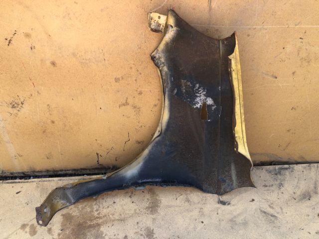 bontott TOYOTA YARIS Jobb első Sárvédő