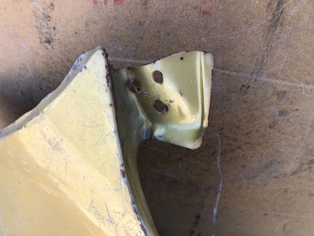 bontott TOYOTA YARIS Jobb első Sárvédő