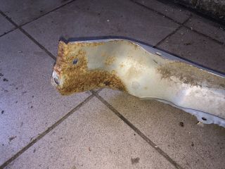 bontott TOYOTA YARIS Jobb első Sárvédő