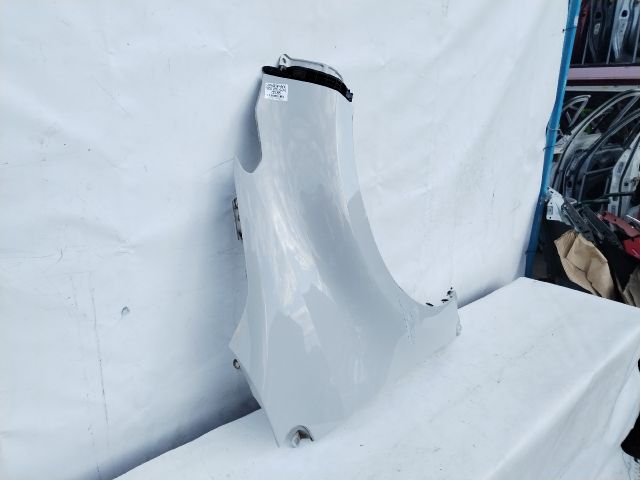 bontott TOYOTA YARIS Jobb első Sárvédő