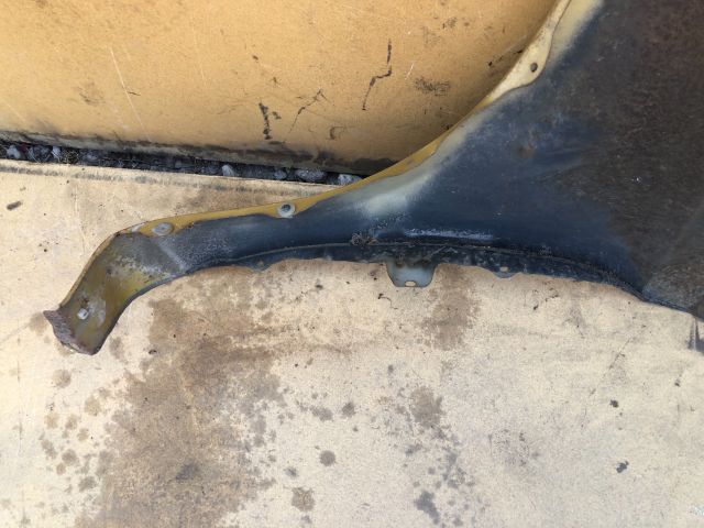 bontott TOYOTA YARIS Jobb első Sárvédő