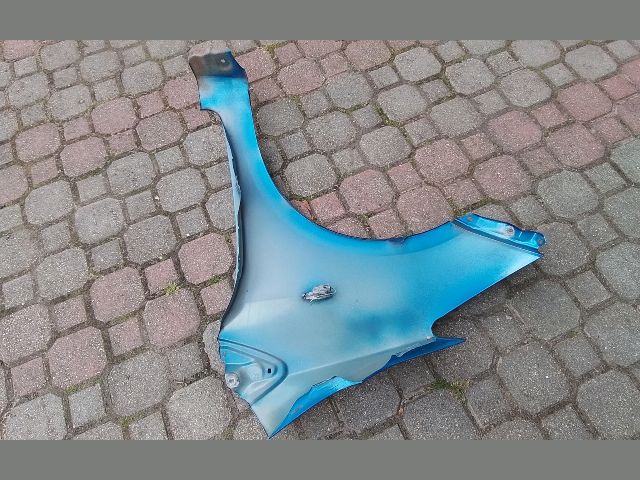 bontott TOYOTA YARIS Jobb első Sárvédő